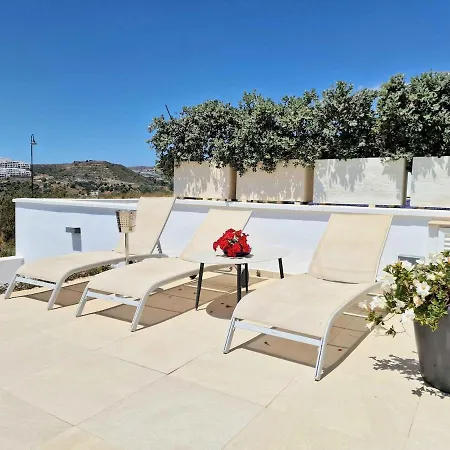 With Sauna Heated Pool And Jardin *