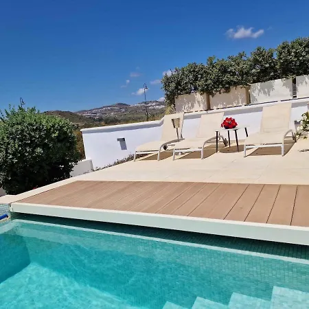With Sauna Heated Pool And Jardin *